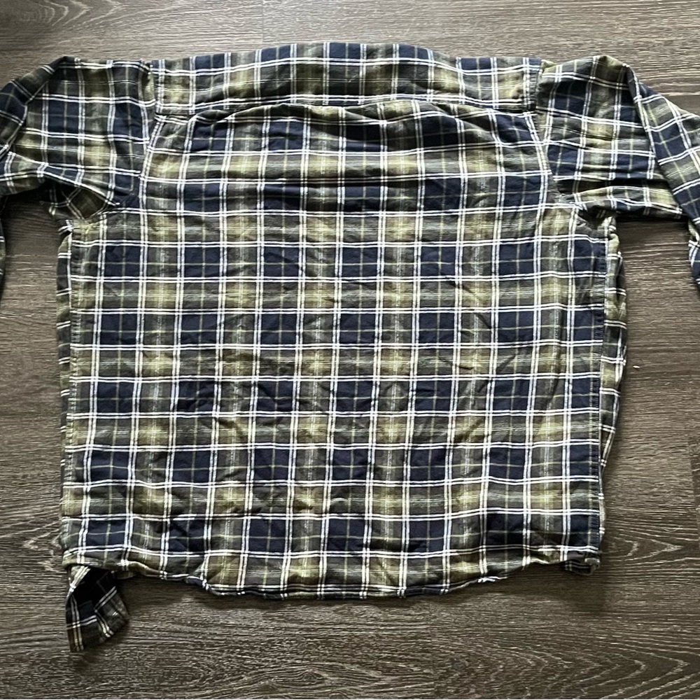 Abercrombie & Fitch Green and Blue Casual Button Down Shirt - Picture 3 of 6